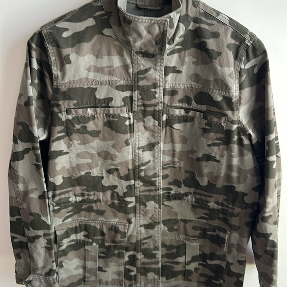 Universal Thread Camo Jacket - Picture 2 of 12